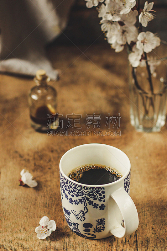 杯,咖啡,樱草花,留白,芳香的,桌子,饮料,自然界的状态,咖啡杯,食品