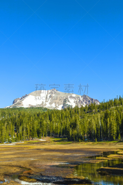 拉森山,公园,雪,国内著名景点,垂直画幅,天空,火山地形,户外,湖,树林