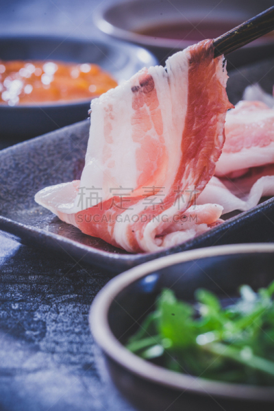 寿喜烧,垂直画幅,生食,沸腾的,涮涮锅,肉,热,牛肉,蔬菜,猪肉