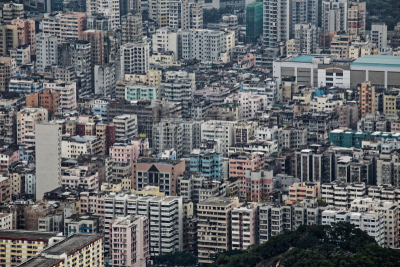 房屋建设,公寓,国际商务中心,湾仔,西九龙,中环广场,青马大桥,太平山,维多利亚港湾,全球财政