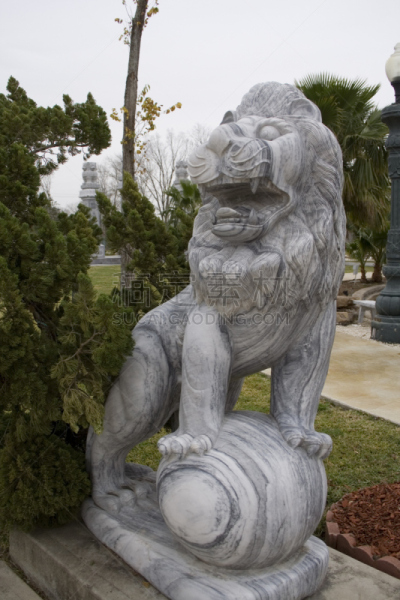 狮子,雕像,垂直画幅,选择对焦,领导能力,公园,艺术,户外,石材,草