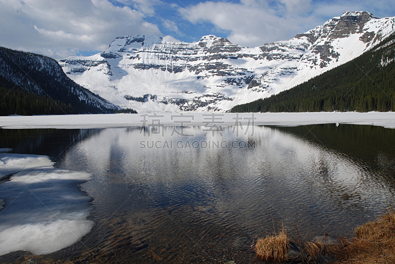 喀麦隆湖,水平画幅,雪,阿尔伯塔省,无人,户外,湖,彩色图片,山,自然