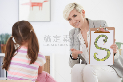 儿童,问题,语言障碍矫正,三角墙,学开车,字母,水平画幅,家庭生活,未成年学生,心理健康专业人员