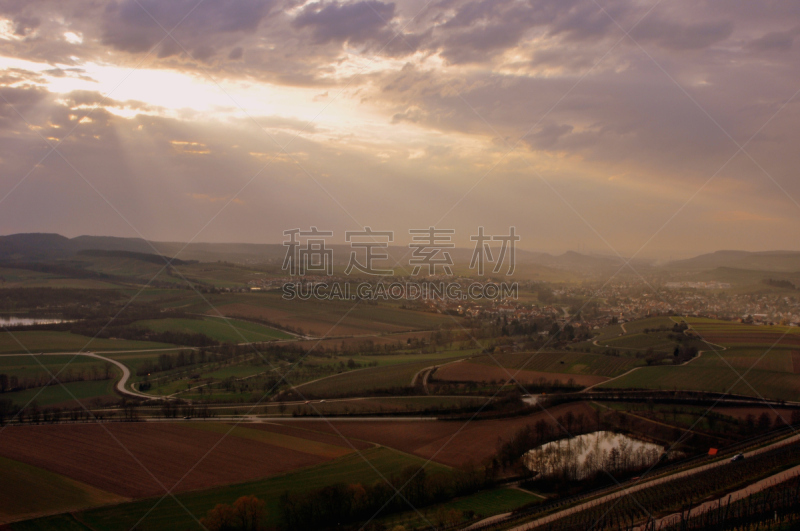 视角,水平画幅,地形,无人,户外,太阳,都市风景,热,阳光光束,山