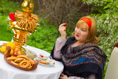 女孩,自然美,快乐,俄罗斯人,丰满,百吉饼,复活节,水平画幅,披肩,樱花