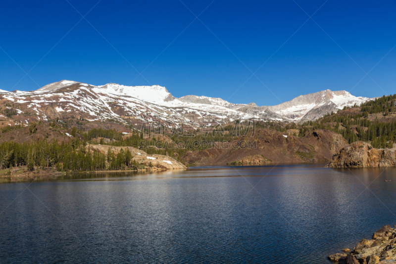 提欧嘎山口,120号公路,特纳娅湖,梅丽波莎县,加利福尼亚内华达山脉,天空,休闲活动,水平画幅,高视角,山