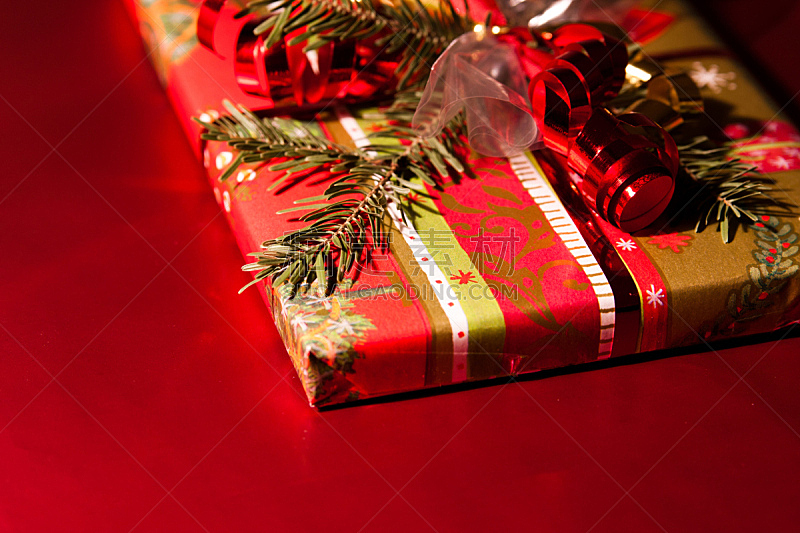 圣诞礼物,水平画幅,无人,圣诞树,特写,明亮,红色,礼物