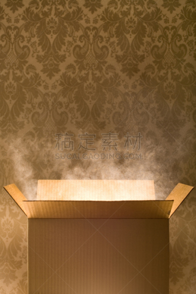 空箱子,垂直画幅,瓦楞纸板,瓦楞铁,无人,纸板,盒子,超自然,开着的,空的