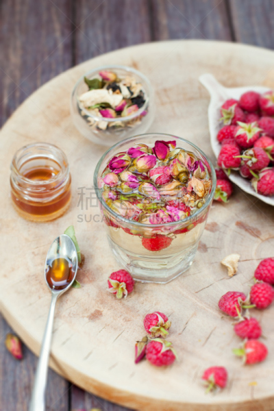 花茶,清新,覆盆子,花蕾,玫瑰,茶叶,茶杯,垂直画幅,水,素食