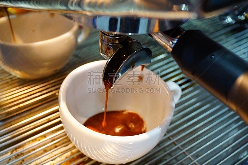 小酒杯,对称,浓咖啡,高压蒸汽咖啡机,咖啡机,选择对焦,烤咖啡豆,主食,咖啡店,芳香的