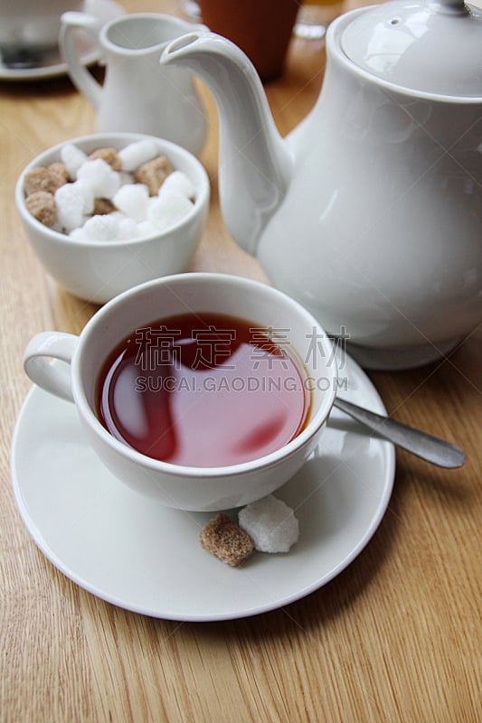 茶,垂直画幅,早餐,无人,饮料,小吃,红茶,在上面,盘子,茶壶