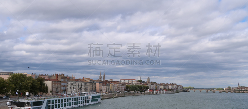 Mâcon and the Saône river