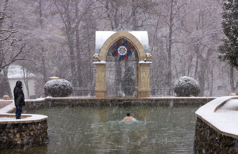 mirror pond,纪念碑,水,公园,度假胜地,休闲活动,水平画幅,雪,古老的,户外