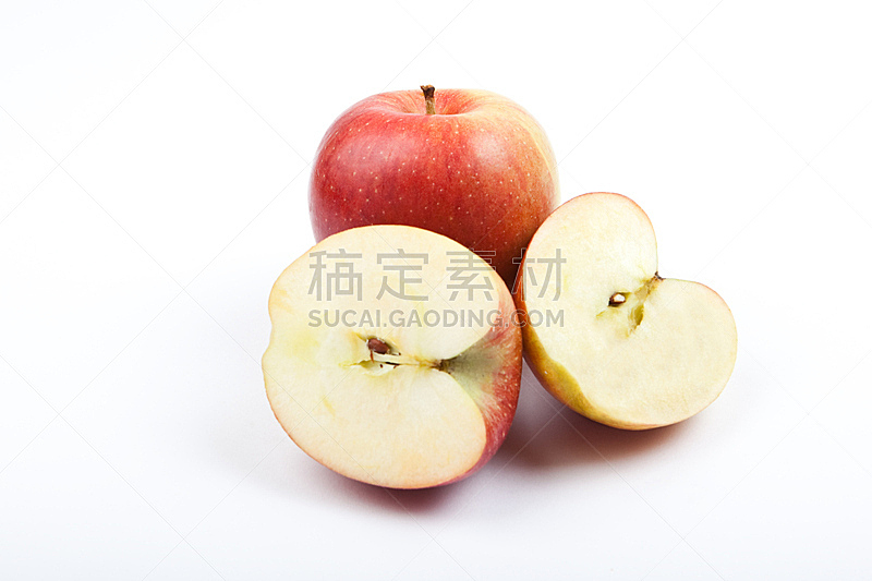 红色,苹果,白色背景,两个物体,一半的,水平画幅,形状,素食,无人,生食