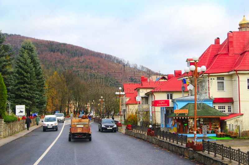 路,格林威治村,天空,水平画幅,陆用车,在边上,户外,草,多车道公路,沥青