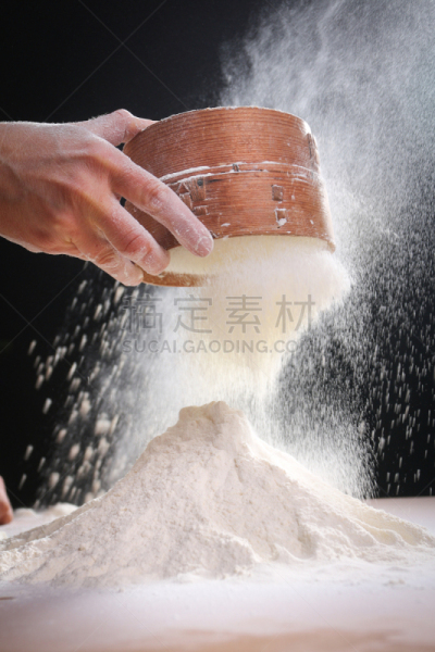 手,厨房,小麦面团,住宅内部,女性,捣土豆机,烤面包,烘焙师,前南斯拉夫,垂直画幅