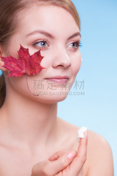人的脸部,青年女人,女孩,秋分,毛细血管,抗衰老,健康保健,纯净,舒服,医疗流程