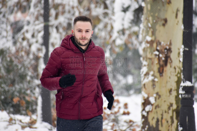 慢跑,青年人,派克大街,男性,体育团队,运动,雪,公园,自然美,红花菜豆