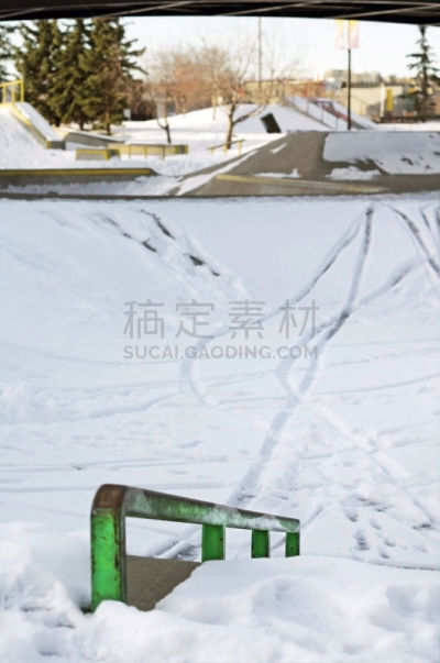 雪,冬天,垂直画幅,近景,无人,早晨,滑板,运动,特技