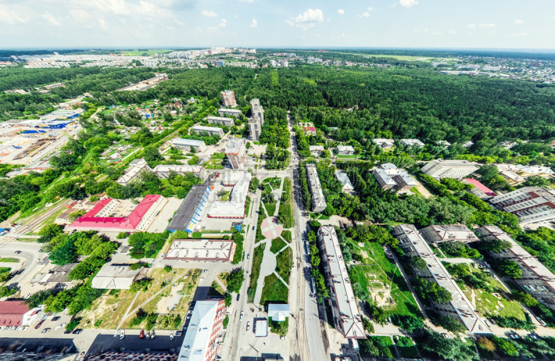 夏天,都市风景,建筑外部,房屋,全景,路,航拍视角,公园,十字路口,停车