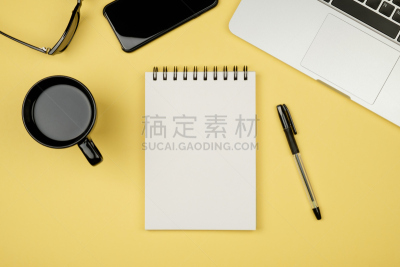 笔记本,书桌,笔记本电脑,桌子,书页,办公室,空白的,极简构图,输入设备,文字