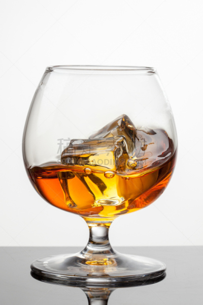 玻璃,白色,冰块,威士忌,分离着色,干邑地区,白兰地酒杯,方津杏仁酒,科涅克,溅