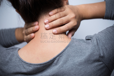 女人,痛苦,脖子,身体受伤,水平画幅,情绪压力,人,拿着,神经病,晕影效果