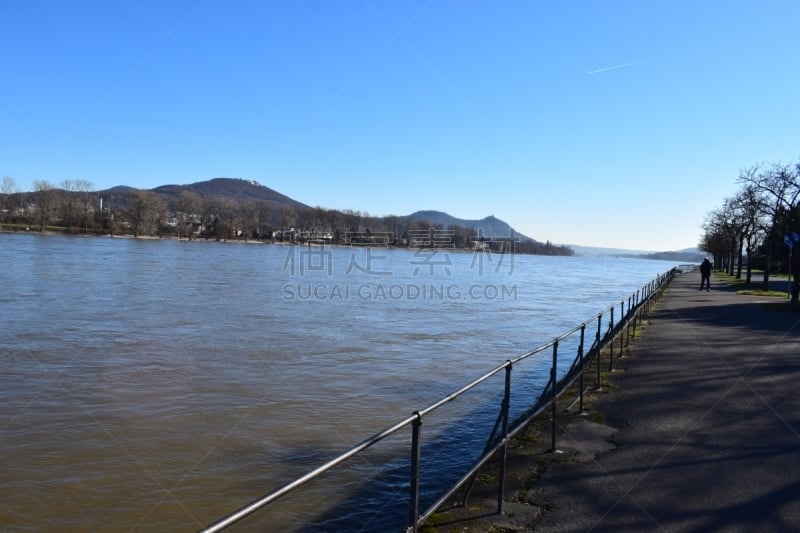 Rhine between Bonn and Königswinter