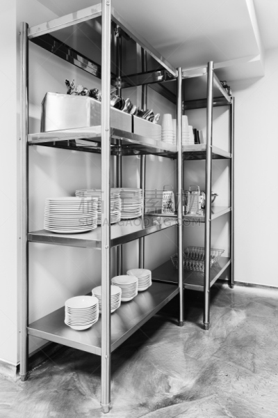 烹调用具,支架,贮藏室,架子,厨房用品商店,餐馆,陶瓷工艺品,餐具,垂直画幅,表格