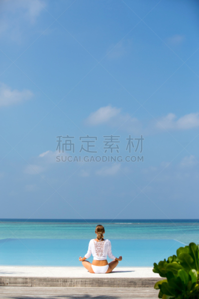 莲花坐式,马尔代夫,女人,海岸线,海洋,镂空花边,度假胜地,瑜伽,冥想,摄影