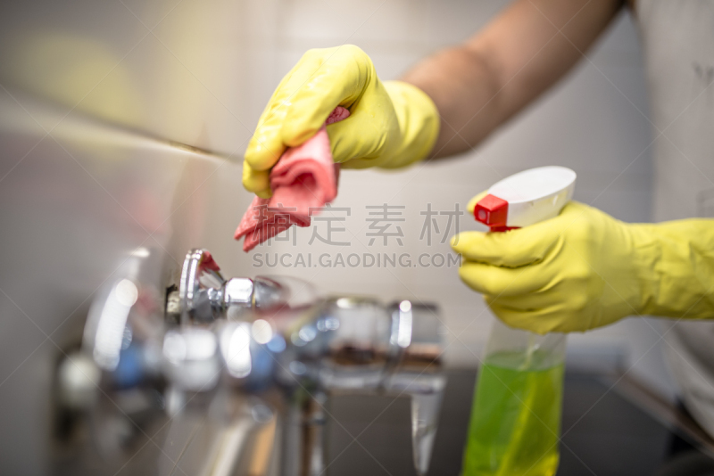 厨房,男人,水龙头,丈夫,手套,仅男人,仅一个男人,清洁手套,商业金融和工业,忙碌