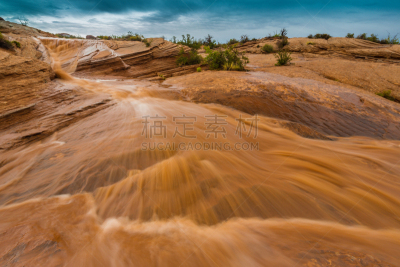 犹他,秋天,沙漠,乌云,雨,马蹄弯,野生白山羊,羚羊谷,著名自然景观,贝瑞丝峡谷
