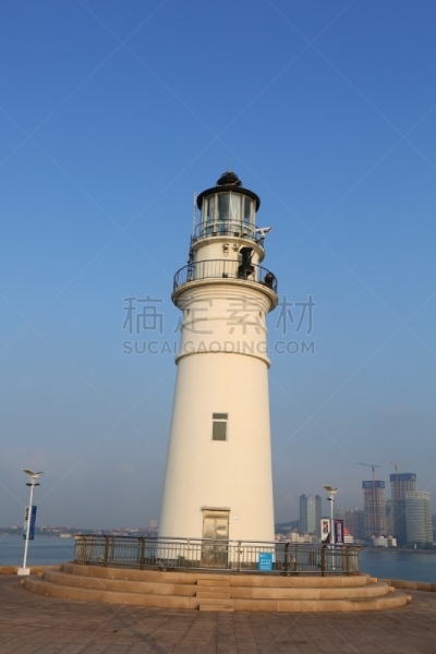 青岛海滩,灯塔楼,中国,青岛,东北方向,防波堤,垂直画幅,无人,海港,古老的