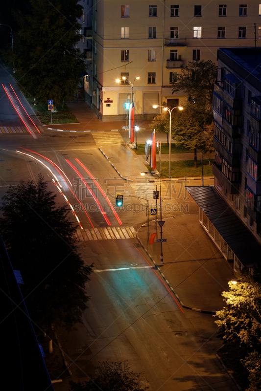 十字路口,夜晚,美国小镇,垂直画幅,无人,交通,光亮,户外,都市风景,现代