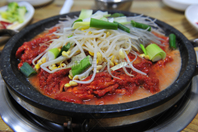 韩国食物,韩式烧牛肉,野餐烤牛肉,肉制品,传统,蔬菜,牛排,热,清新,香料