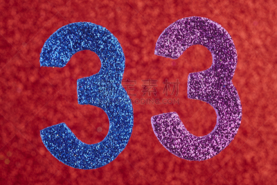 数字,蓝色,紫色,数字33,彩色图片,在上面,红色背景,水平画幅,绘画插图,符号