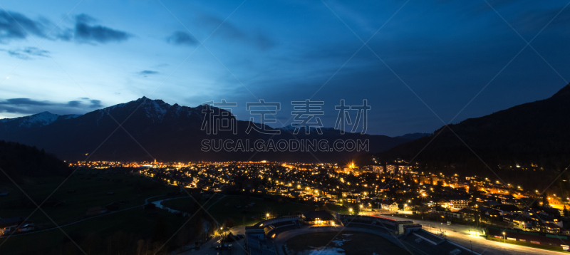 加米施帕腾基兴,巴伐利亚,城镇,黄昏,德国,水平画幅,高视角,无人,户外,光