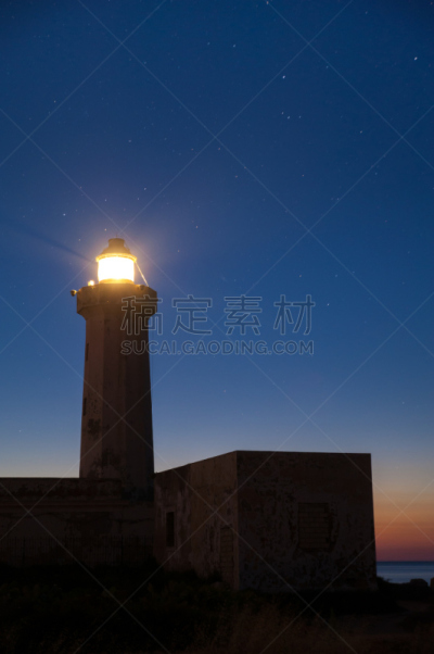灯塔楼,黄昏,希拉库萨省,了望塔,西西里,垂直画幅,天空,夜晚,早晨,曙暮光