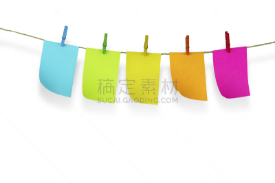 便签,悬挂的,衣夹,白色背景,办公室,留白,办公用品,灵感,水平画幅,消息