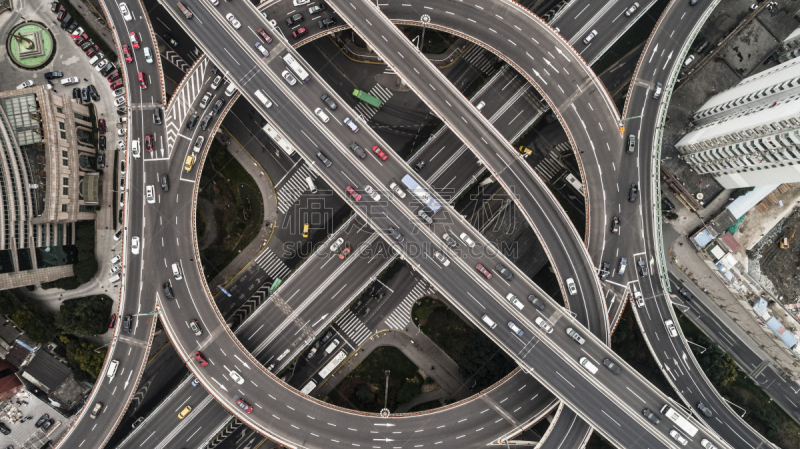 公路,城市,高架道路,航拍视角,白昼,多云,高视角,陆用车,十字路口,都市风景