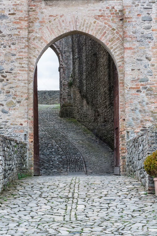 Entrance to Torrechiara castle