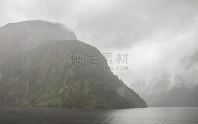 doubtful sound,南地大区,新西兰南岛,峡湾,自然,水,水平画幅,绿色,地形,瀑布