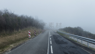 沥青,雾,非都市风光,地形,法国,路,森林,诺曼底,白昼,弯曲