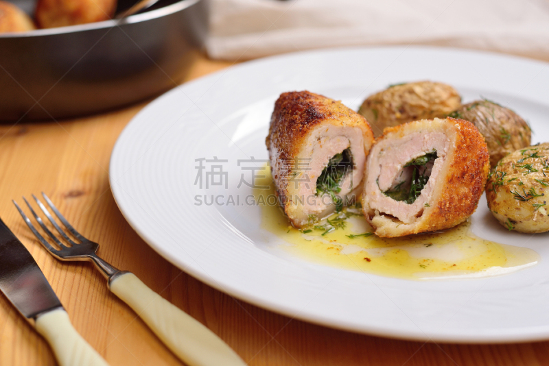 莳萝,盘子,基辅鸡肉卷,白色,精制土豆,餐具,褐色,炸肉排,水平画幅,开胃品