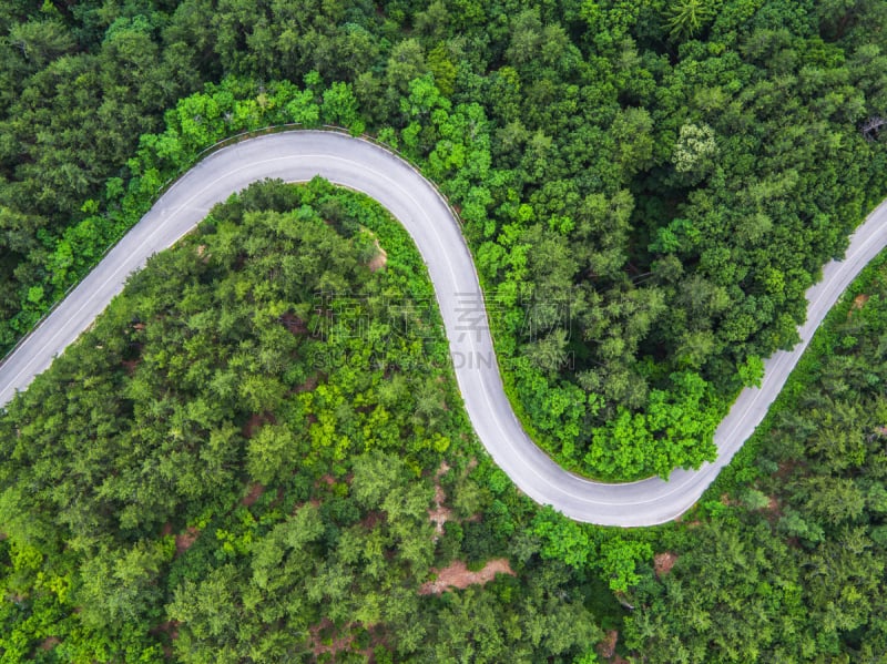 航拍视角,在上面,山路,路,公路,高视角,森林,街道,田园风光,天空