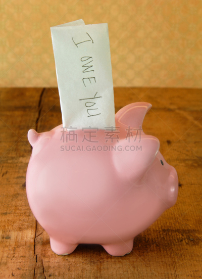 小猪扑满,欠钱,垂直画幅,储蓄,债务,无人,金融,粉色,存钱罐
