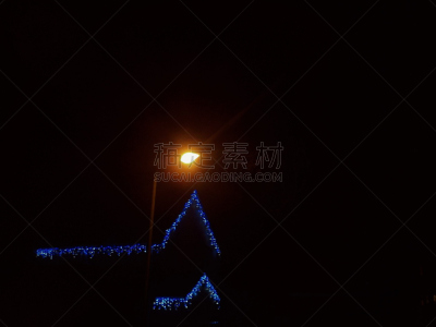 夜晚,十二月,扫雪车,2017年,寒冷,水平画幅,雪,无人,路,城市天际线