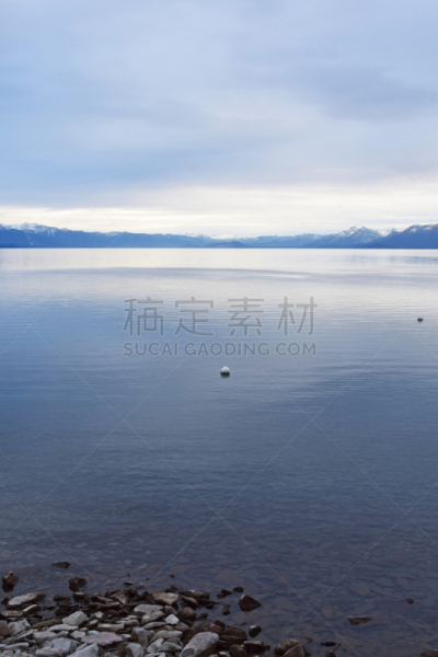 太浩湖,垂直画幅,水,天空,暴风雨,雪,无人,户外,湖,齿状山脊