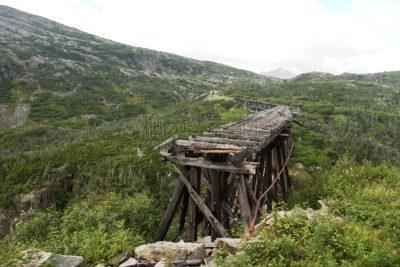 育空地区,阿拉斯加,路,白色,美国,水平画幅,无人,铁轨轨道,拆毁的,户外