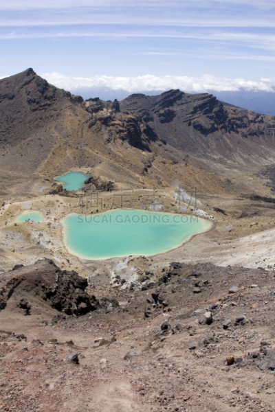 火山湖,垂直画幅,无人,户外,湖,云景,彩色图片,山,极端地形